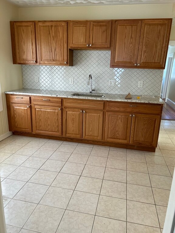 22 Haydn St unit 2, Roslindale, MA 02131 - photo 4