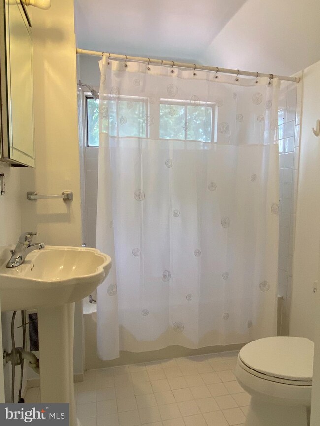 917 Park Ave, Collingswood, NJ 08108 - photo 6