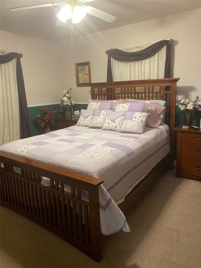 1605 Elizabeth St, Gainesville, TX 76240 - photo 7