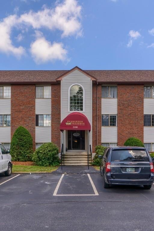 2500 Skyline Dr unit 2, Lowell, MA 01854 - photo 3