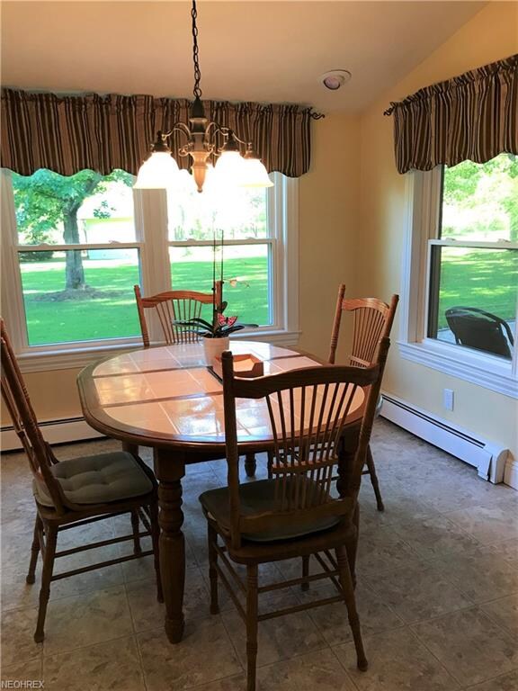 11355 Willow Hill Dr, Chesterland, OH 44026 - photo 6