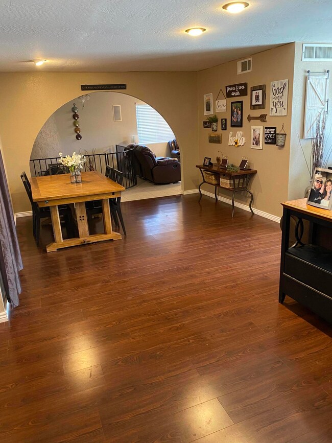 dining room calavar 1