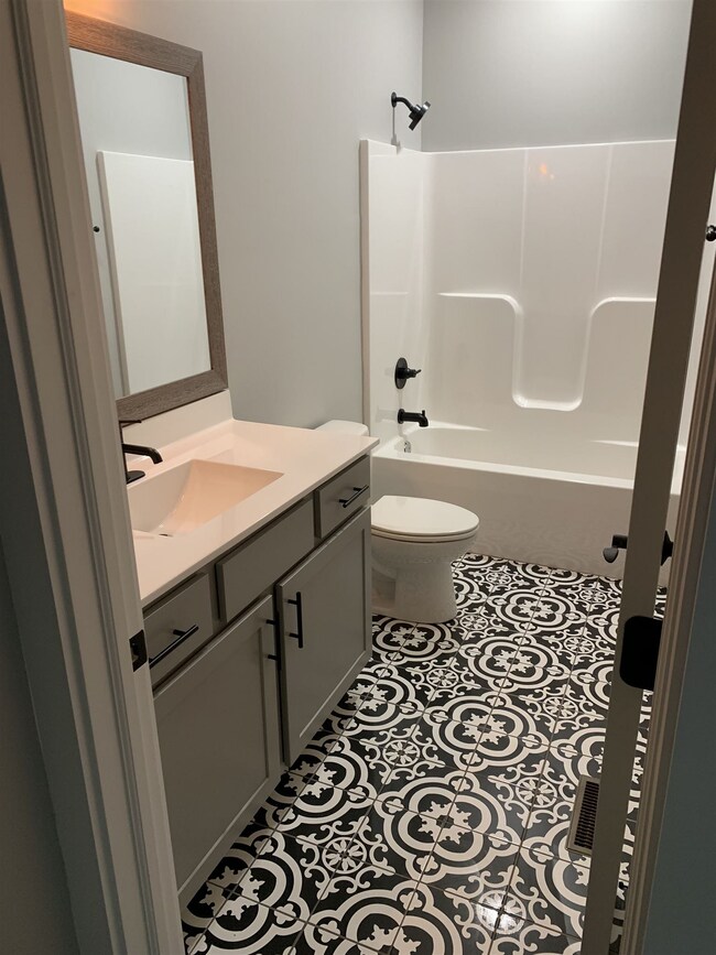 404 Catherwood Dr unit 2, West Lafayette, IN 47906 - photo 6