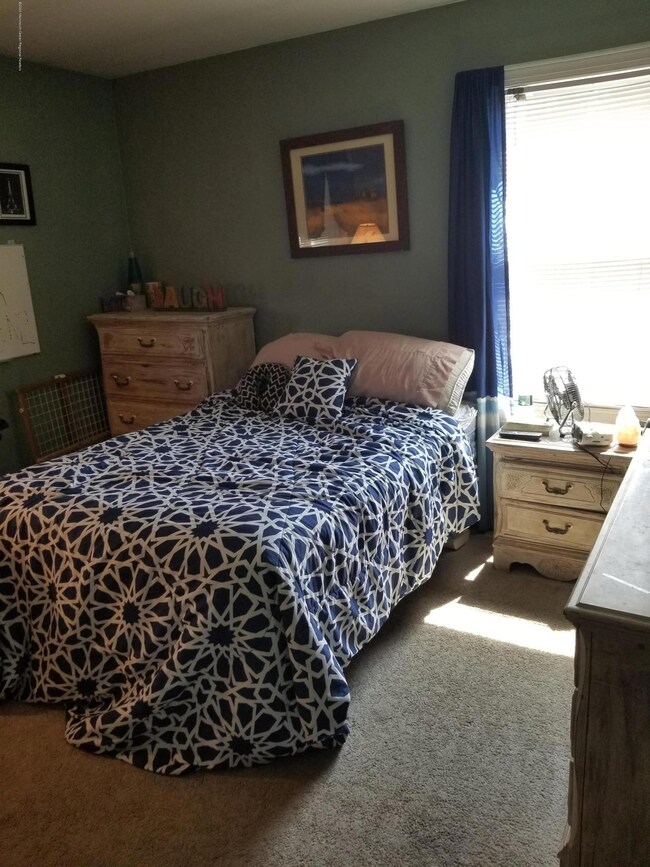 533 Tinsmith Ct, Toms River, NJ 08753 - photo 3