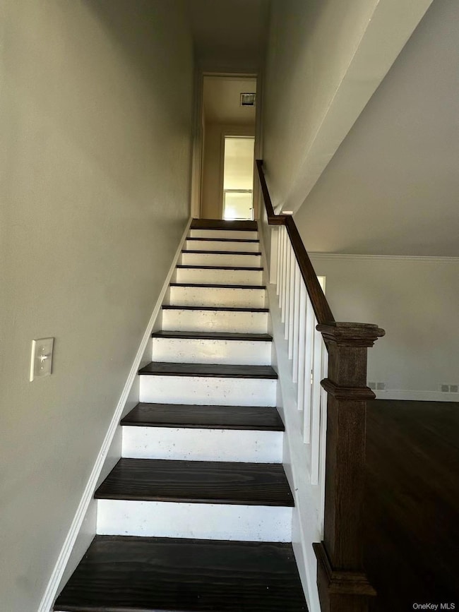 1618 Paula Ct, North Bellmore, NY 11710 - photo 7