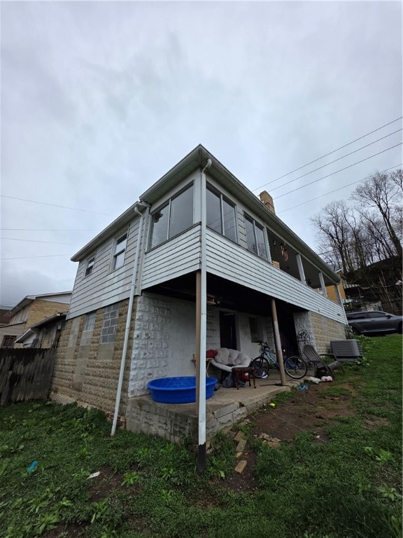 121 SIDE REAR