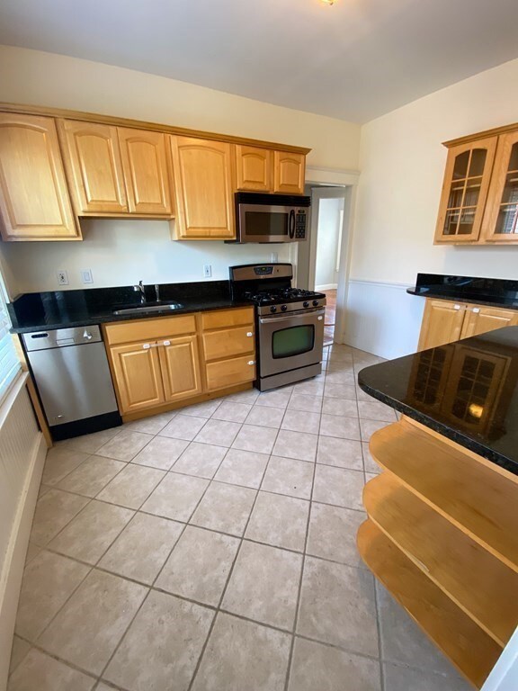 41 King St unit 3, Dorchester, MA 02122 - photo 6