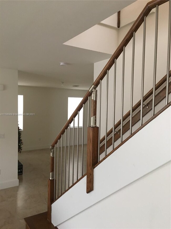 10503 NW 70th Ln, Doral, FL 33178 - photo 4