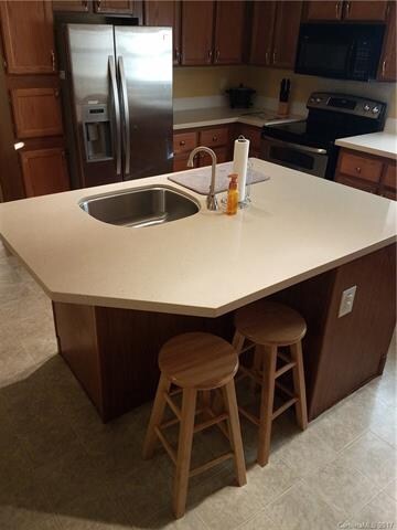 Kitchen - Stainless Steel - Island