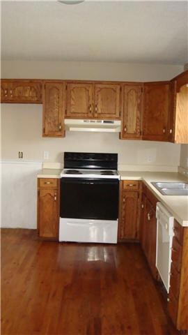 109 Roscoe Rd, Shelbyville, TN 37160 - photo 4