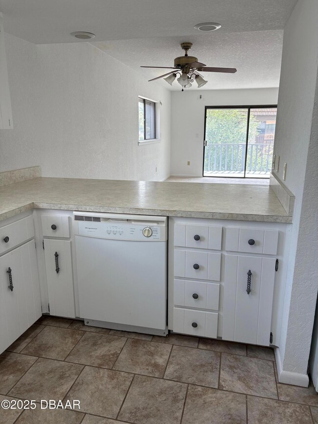 600 N Boundary Ave unit 114-C, Deland, FL 32720 - photo 7