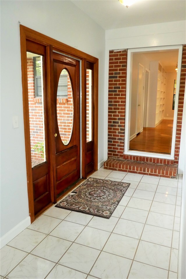 2000 Chowkeebin Nene, Tallahassee, FL 32301 - photo 6