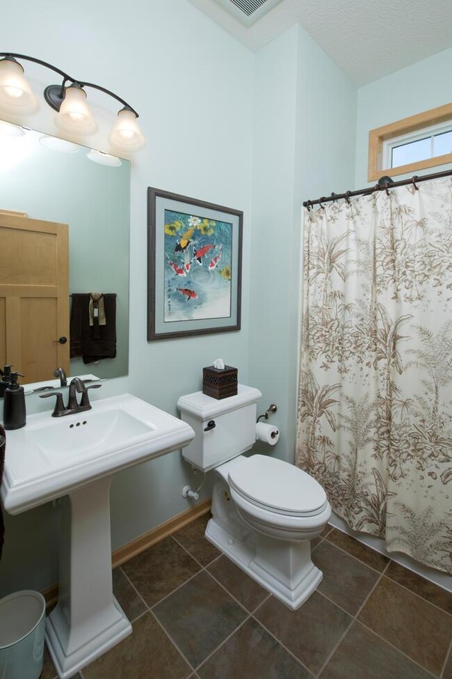 Full Guest Bathroom