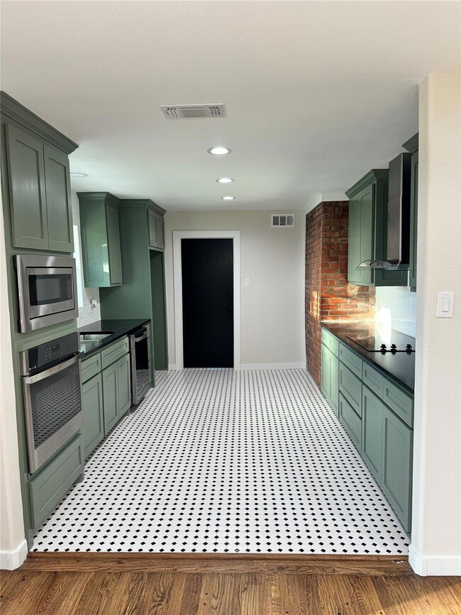 4704 Bransford Rd, Colleyville, TX 76034 - photo 3