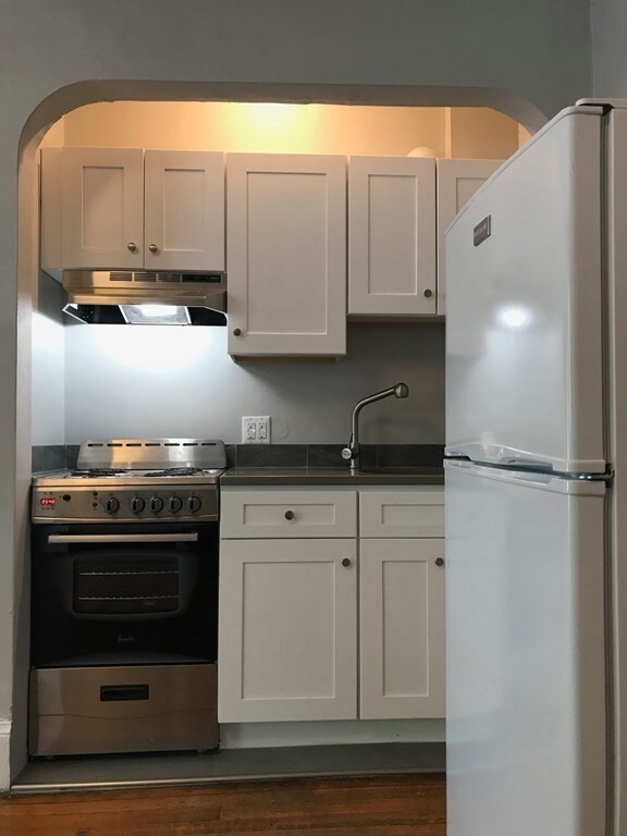 24 Peterborough St unit 3, Boston, MA 02215 - photo 5