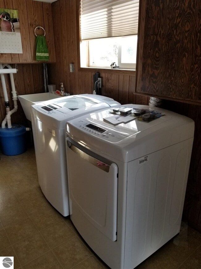 6651 Prescott Rd, Whittemore, MI 48770 - photo 7