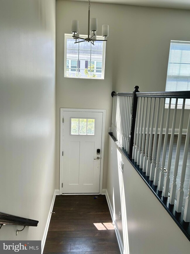 1528 Witchhazel Cir, Gambrills, MD 21054 - photo 2