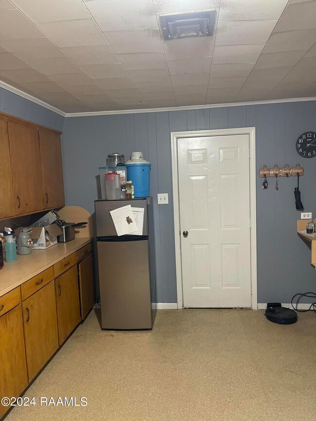 611 E Vine Ave, Eunice, LA 70535 - photo 2