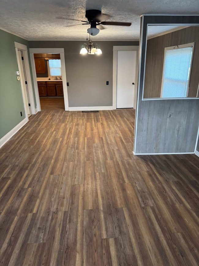 433 E 8th St, Concordia, KS 66901 - photo 6