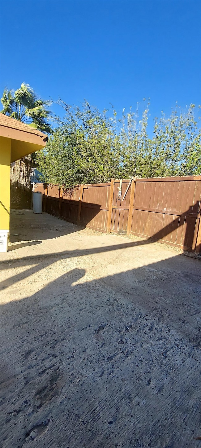 207 Arco Iris Rd unit 3, Laredo, TX 78043 - photo 4