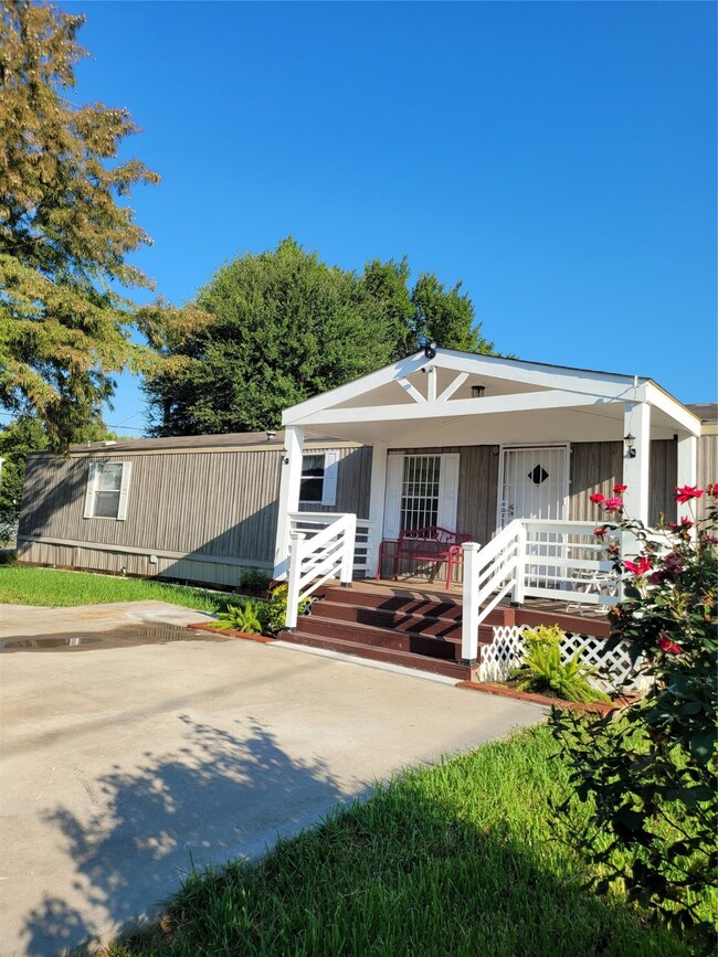 3234 Bobbie St unit A, Houston, TX 77086 - photo 2