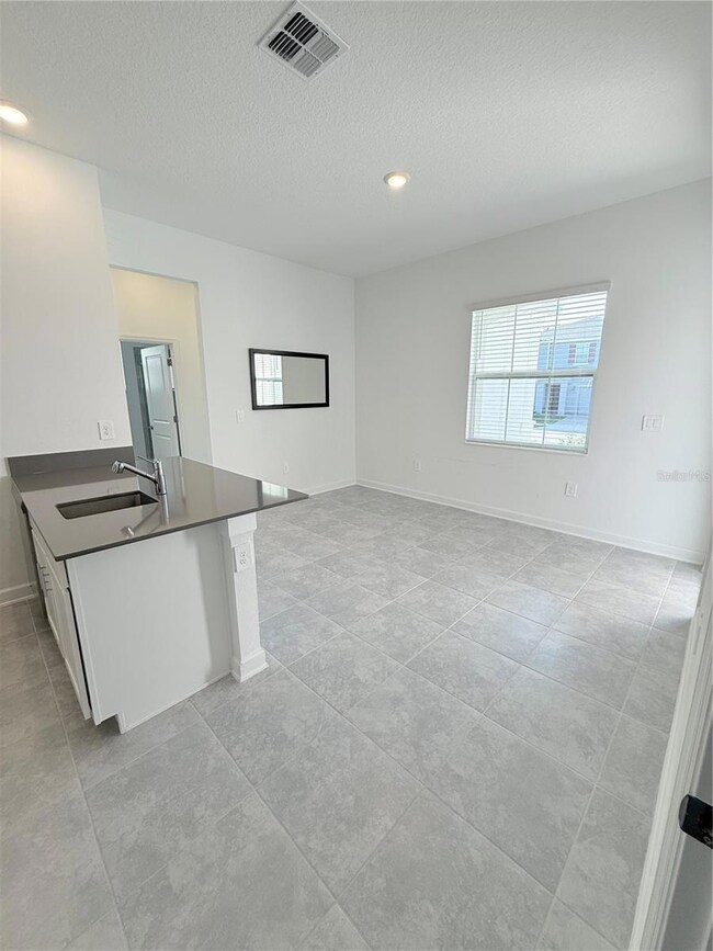 5011 Barnet Dr, Davenport, FL 33837 - photo 6