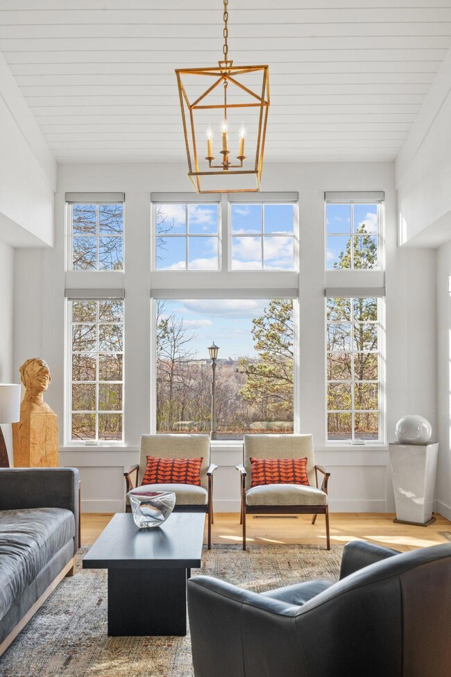 192 Mississippi River Blvd N, Saint Paul, MN 55104 - photo 6