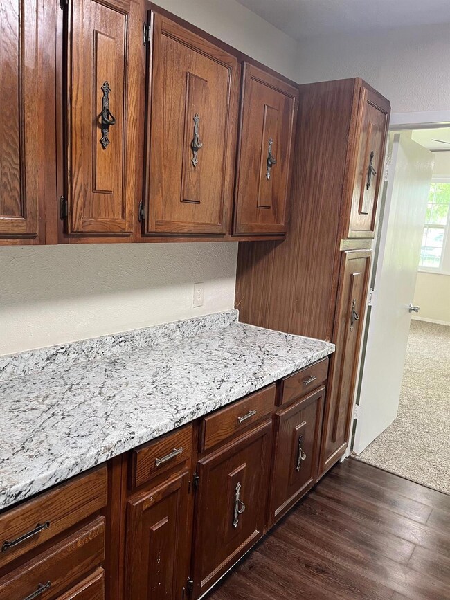 224 W Hull St, Denison, TX 75020 - photo 6