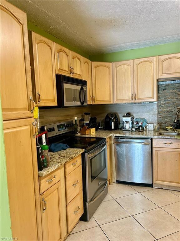 4212 32nd Ave SW, Naples, FL 34116 - photo 5