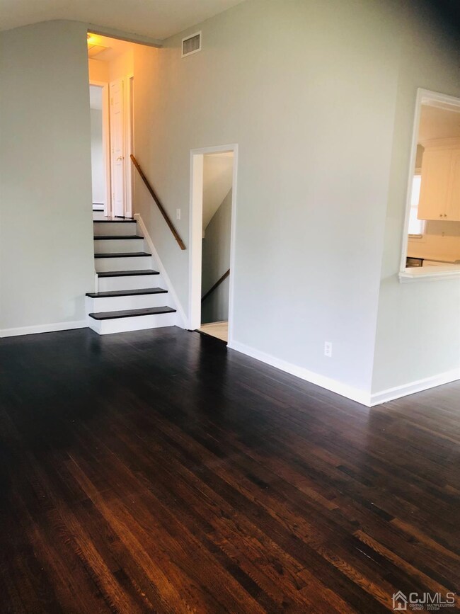 71 Jackson Ave, Carteret, NJ 07008 - photo 4