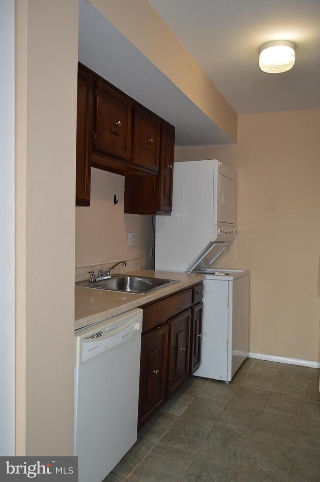 1701 Fountain Rock Way, Edgewood, MD 21040 - photo 3