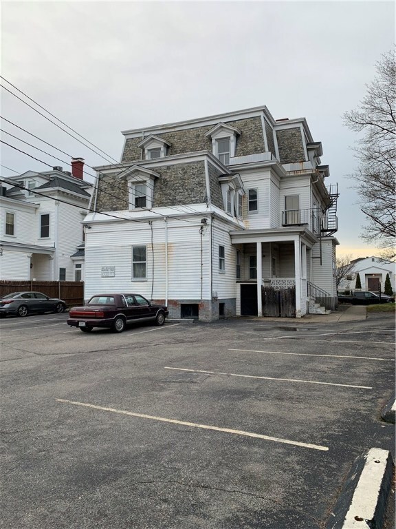 462 Broadway unit 3R, Providence, RI 02909 - photo 2