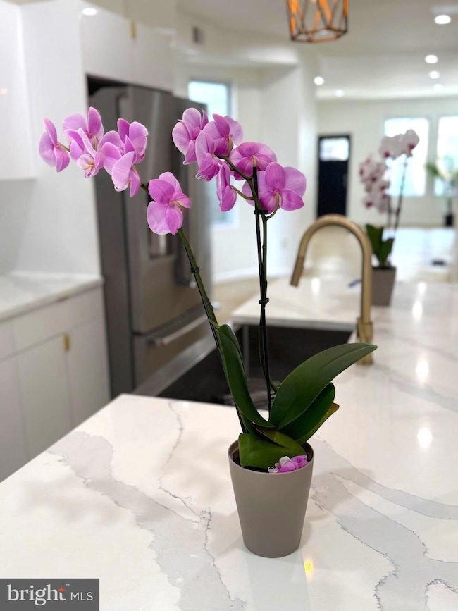 5215 Locust St, Philadelphia, PA 19139 - photo 4