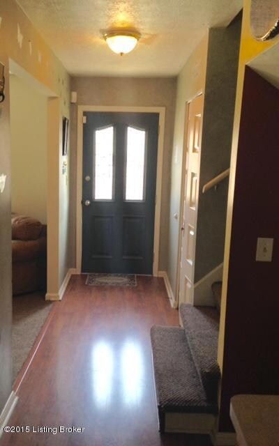 5412 Oakcreek Ln, Louisville, KY 40291 - photo 2