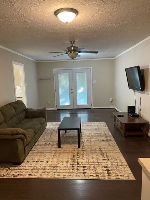 1010 Terrace Dr, Alvin, TX 77511 - photo 6