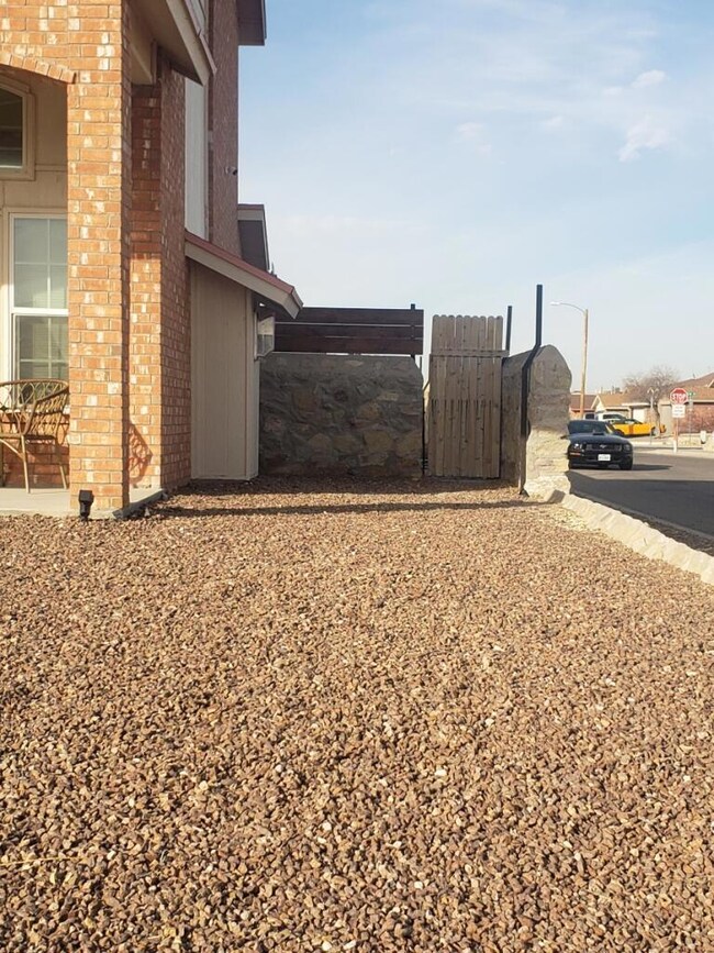 14429 Escalera Dr, El Paso, TX 79928 - photo 4