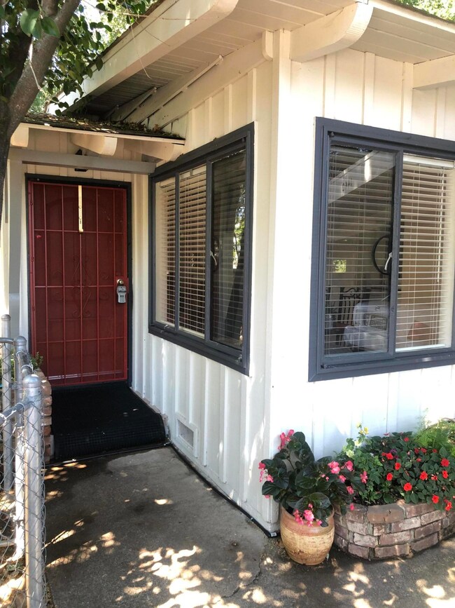 1440 Sonoma St, Redding, CA 96001 - photo 5
