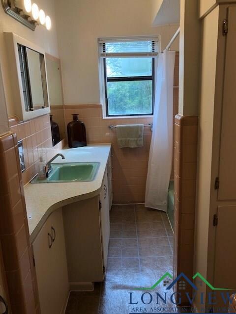 605 Macarthur Ave, Wake Village, TX 75501 - photo 7