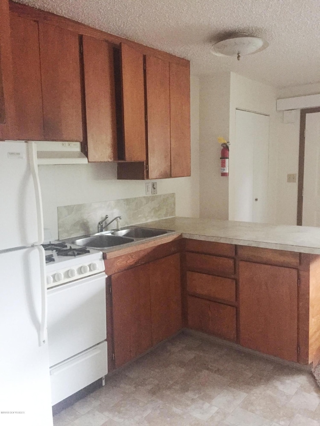 3905 Iowa Dr unit 1, Anchorage, AK 99517 - photo 7