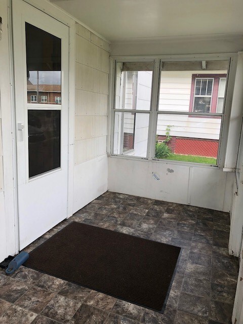 807 W Shelby Ave, Effingham, IL 62401 - photo 3