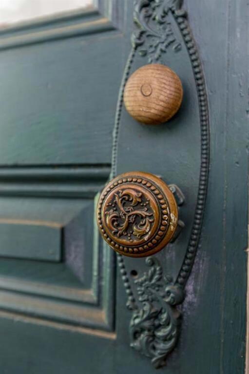 Amazing architectural details abound.