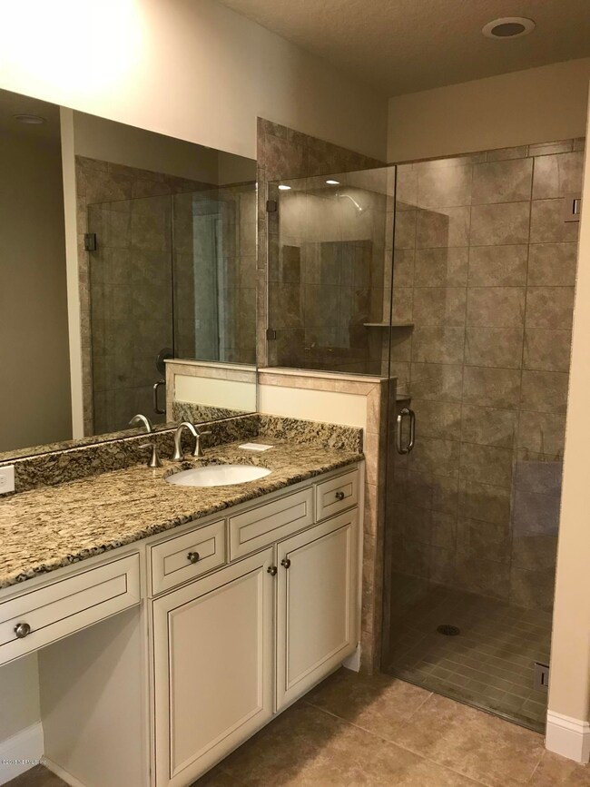 Master Vanity/shower