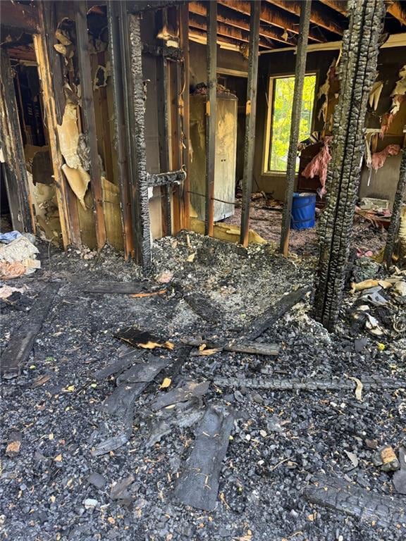 447 Martindale Ct, Stone Mountain, GA 30088 - photo 3