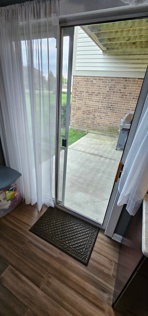 1517 Commodore Ct unit 5, Schaumburg, IL 60193 - photo 7