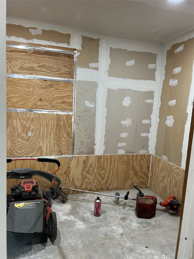 32505 Wright Rd, Magnolia, TX 77355 - photo 5