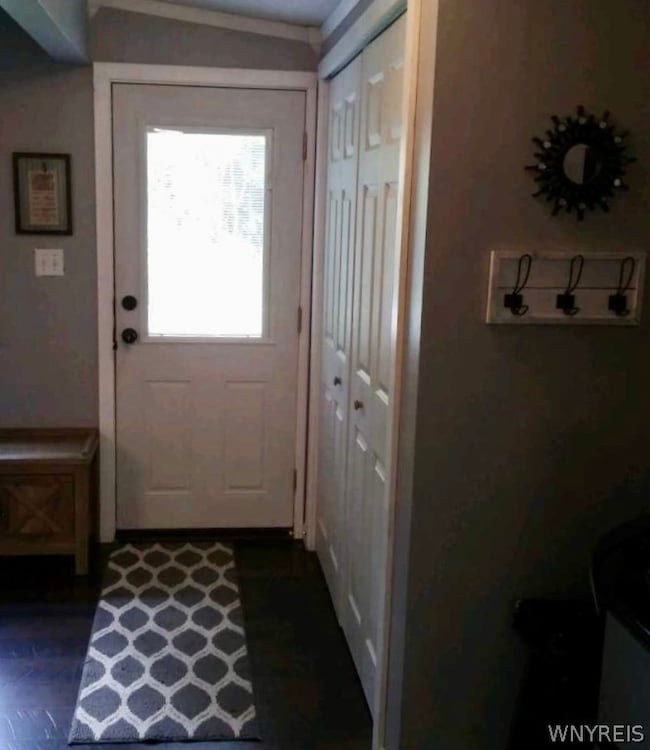 FOYER AREA