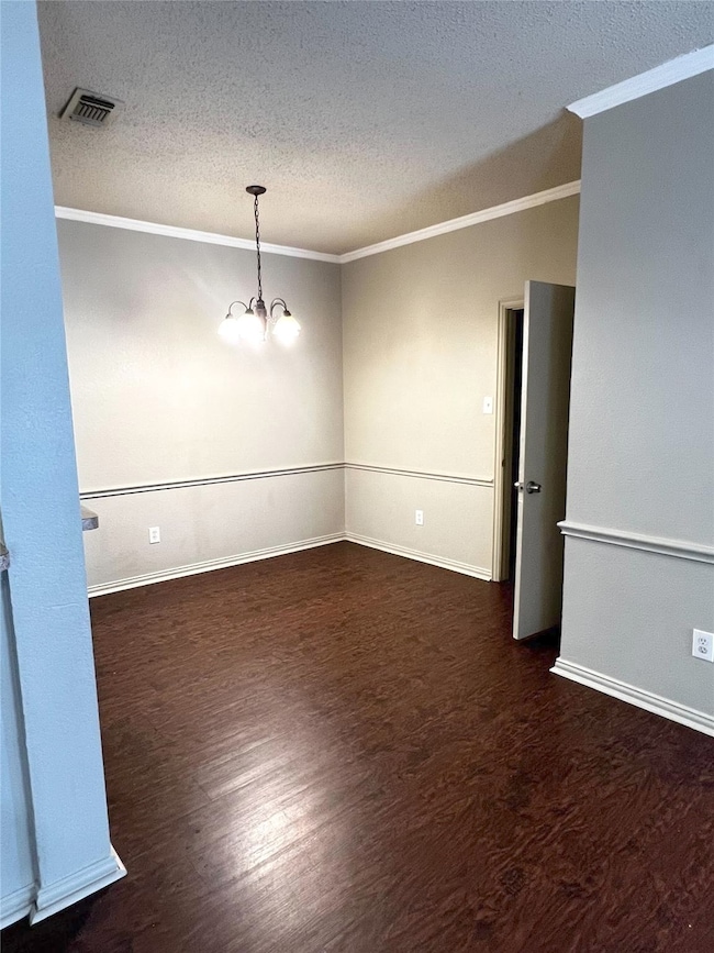 725 Kingston Dr, Grand Prairie, TX 75051 - photo 5