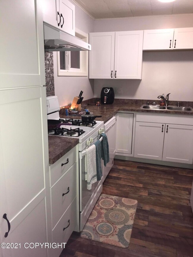 Kitchen unit 1