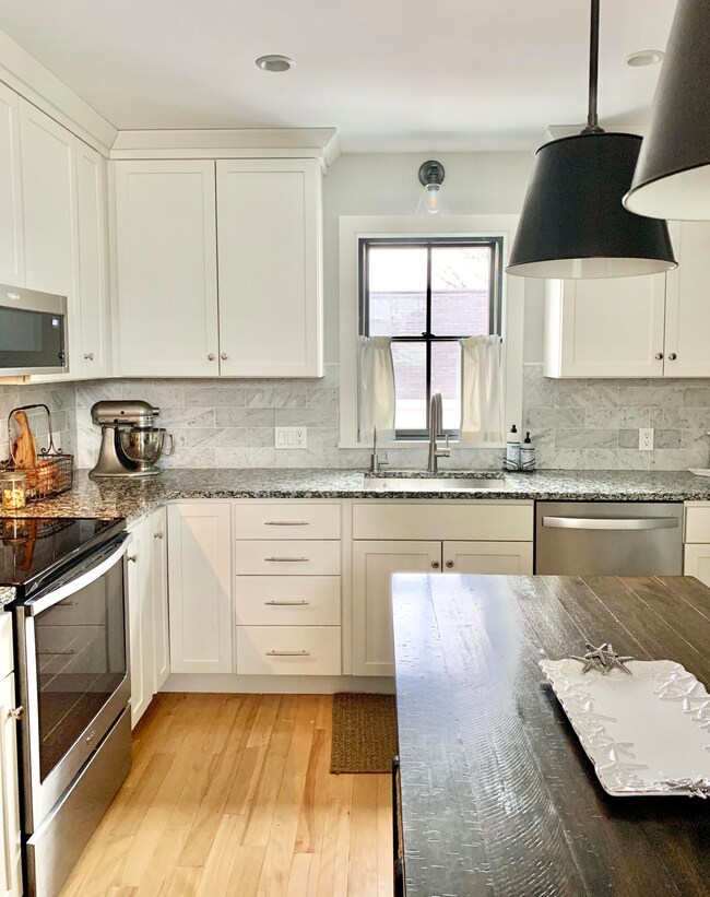 249 Concord St W, Portland, ME 04103 - photo 4