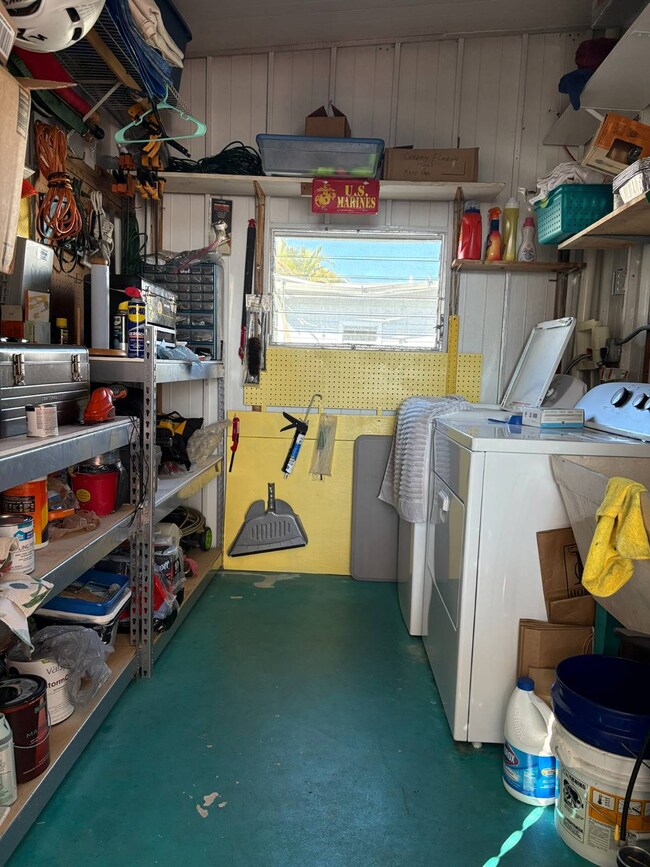 907 Trinidad W, Venice, FL 34285 - photo 5